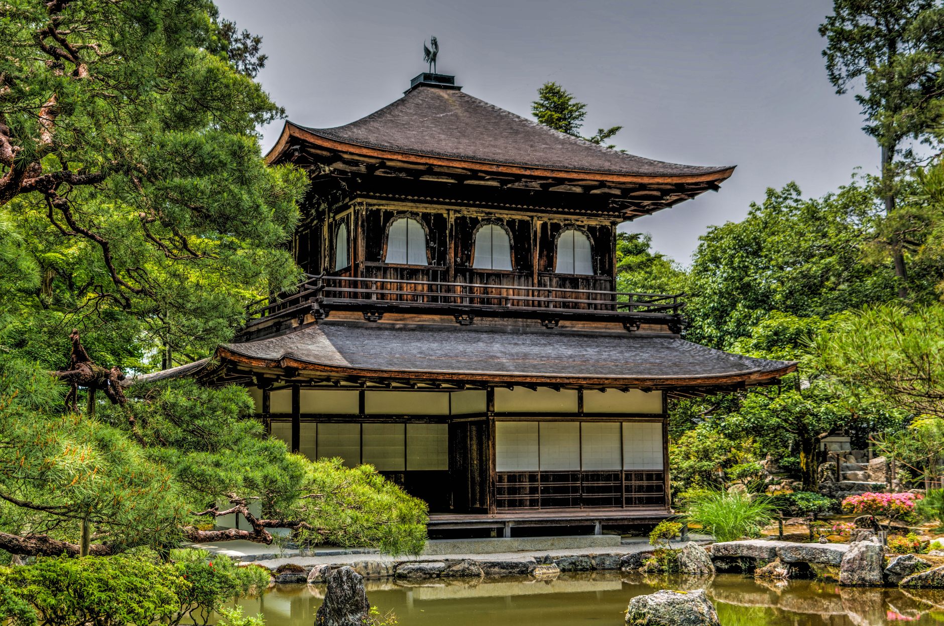 Kyoto pavilion with stone garden